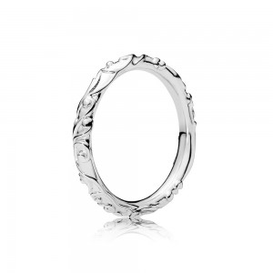 Pandora Ring Regal Beauty